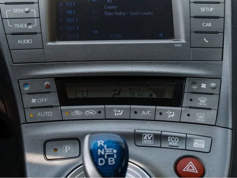 Used 2012 Toyota Prius Two FWD image 16