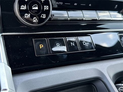 New 2025 Nissan Armada SL w/ Captain's Chari Seat Package image 26