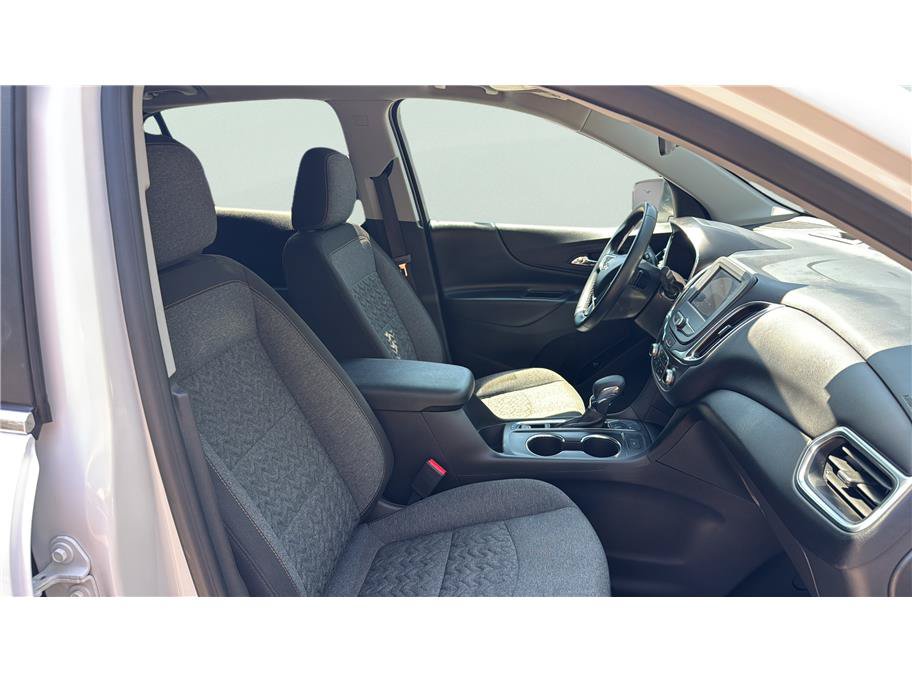 Used 2024 Chevrolet Equinox LT FWD image 21