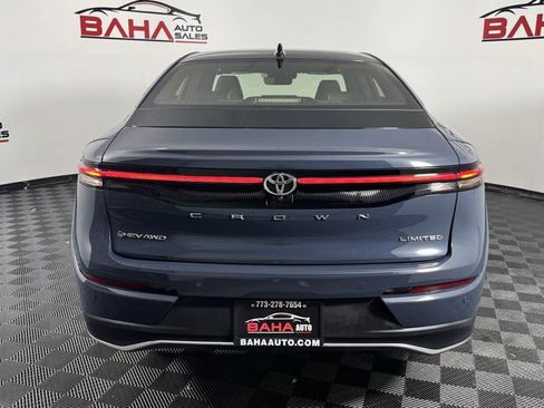 Used 2025 Toyota Crown w/ Advanced Technology Package AWD/4WD image 6