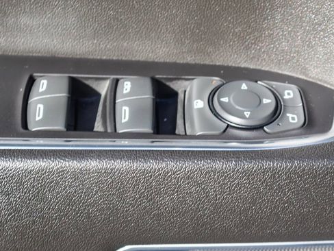 Used 2022 GMC Sierra 1500 Elevation image 20