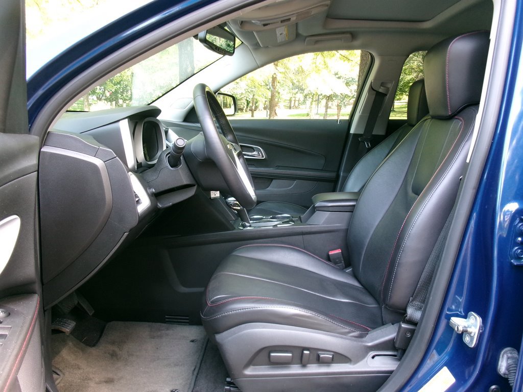 Used 2010 Chevrolet Equinox LT AWD/4WD image 11