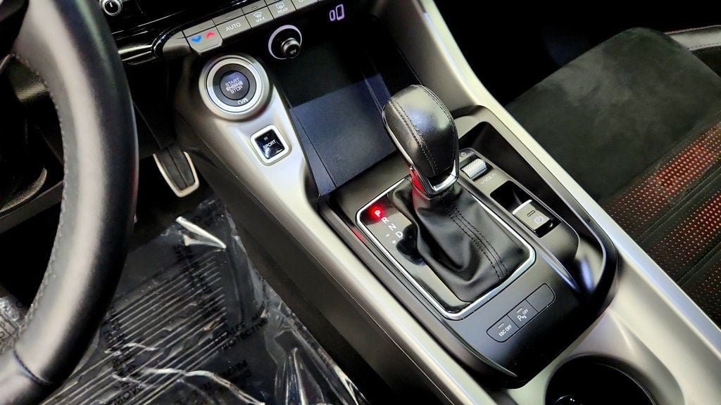 Used 2024 Dodge Hornet R/T AWD/4WD image 16