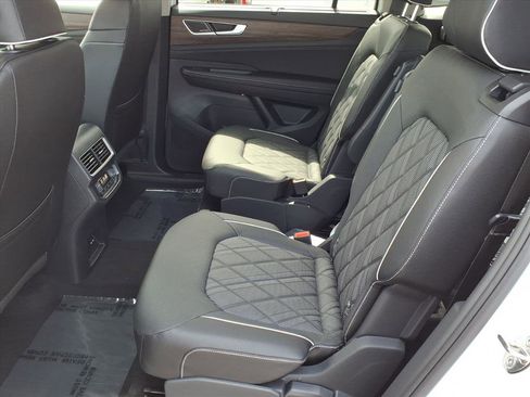 New 2026 Volkswagen Atlas SEL Premium R-Line image 15