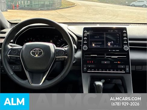 Used 2022 Toyota Avalon XLE image 18