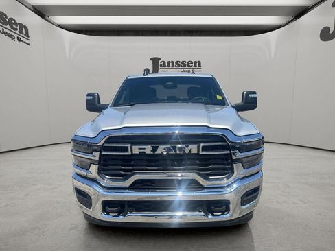 Used 2026 RAM 2500 Big Horn AWD/4WD image 7