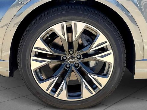 New 2026 Audi Q8 Premium Plus image 11