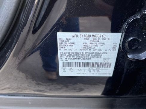 Used 2023 Ford Explorer XLT w/ Equipment Group 202A AWD/4WD image 27