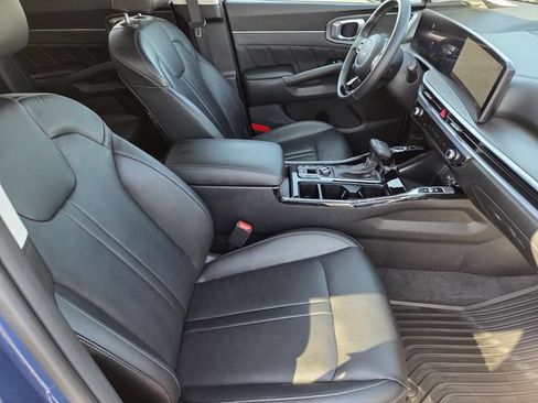 Used 2024 Kia Sorento SX AWD/4WD image 36