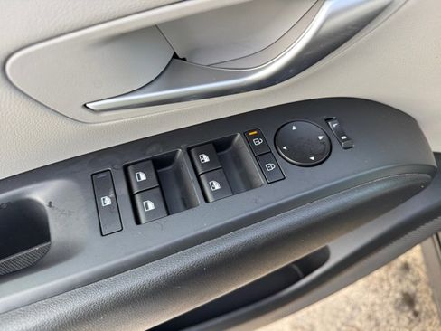 Used 2025 Hyundai Tucson SEL image 18