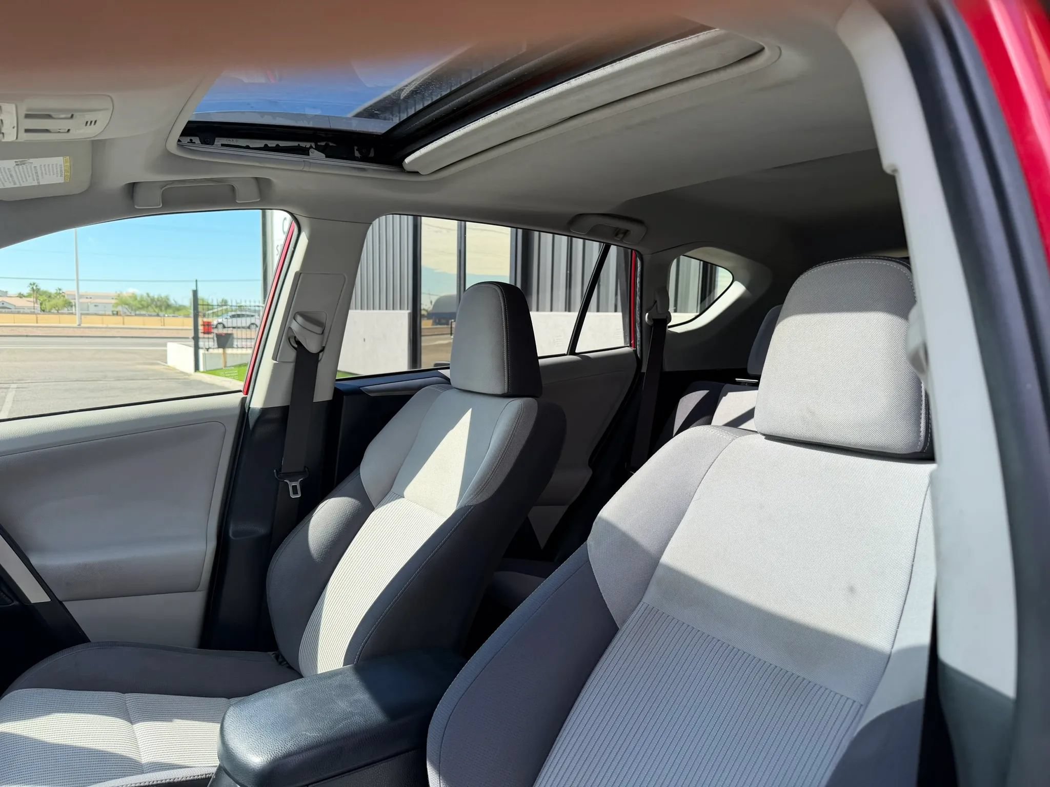 Used 2013 Toyota RAV4 XLE AWD/4WD image 23
