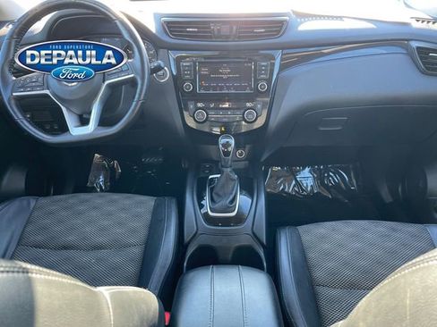 Used 2022 Nissan Rogue Sport SV w/ Technology Package image 13