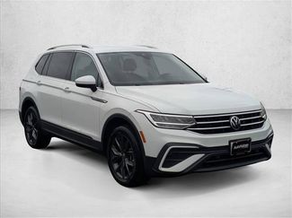 Used 2022 Volkswagen Tiguan SE FWD video 3