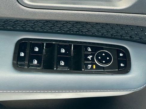 Certified 2023 Nissan Ariya image 21