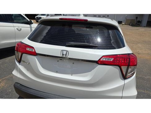 Used 2022 Honda HR-V LX image 5