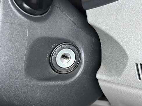 Used 2013 Toyota Corolla LE w/ Premium Pkg FWD image 24