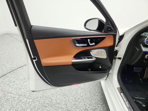 Used 2023 Mercedes-Benz C 300 Sedan image 15