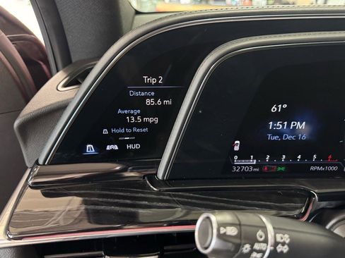 Used 2021 Cadillac Escalade ESV Sport w/ LPO, Illumination Package image 30