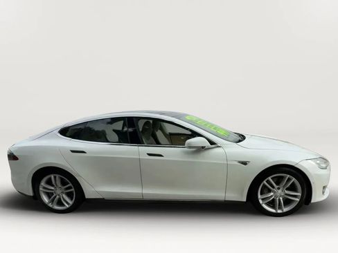 Used 2014 Tesla Model S 85 image 18