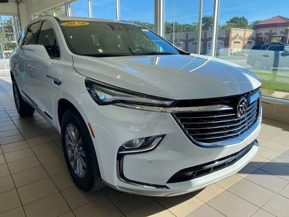 Certified 2024 Buick Enclave Essence