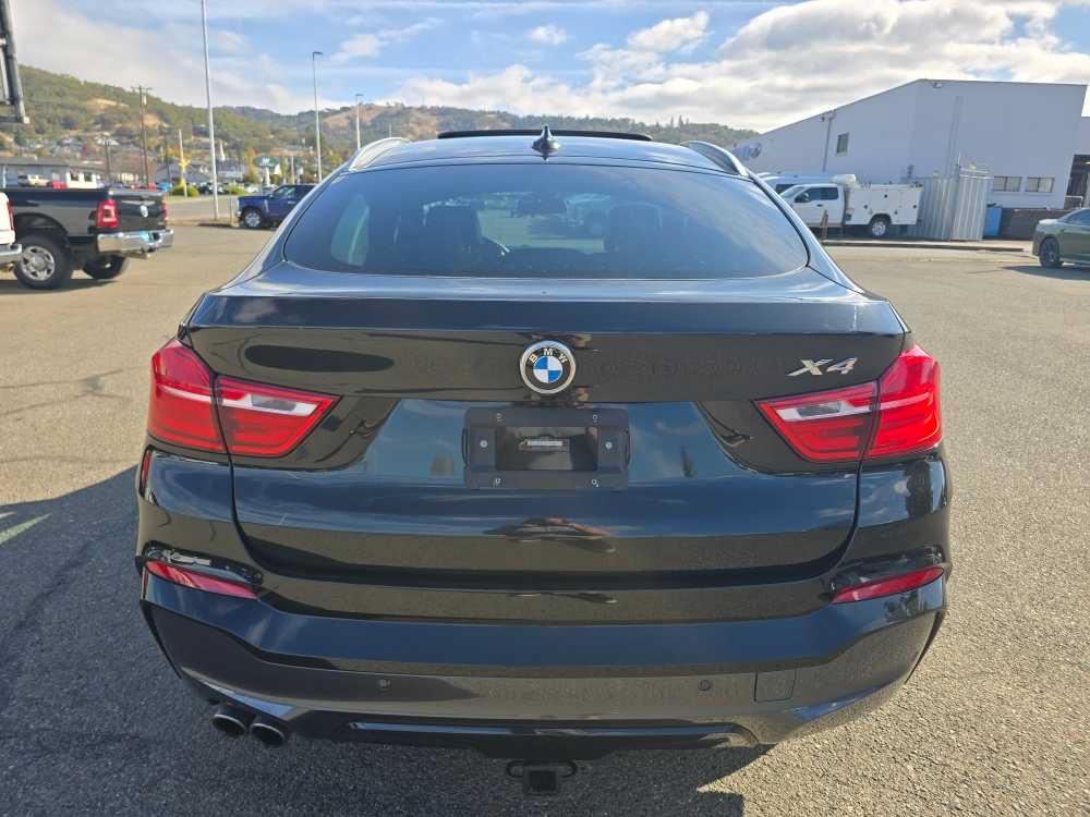 Used 2018 BMW X4 xDrive28i w/ Premium Package Enhanced AWD/4WD image 4