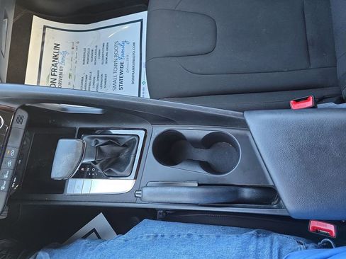 Used 2023 Hyundai Elantra SEL image 26