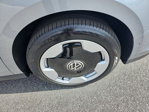 New 2025 Volkswagen ID. Buzz Pro S image 32