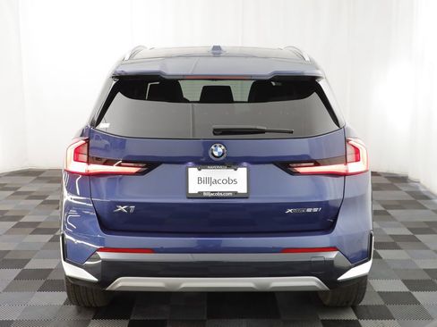Certified 2025 BMW X1 xDrive28i image 16