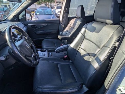 Used 2023 Honda Passport EX-L image 10