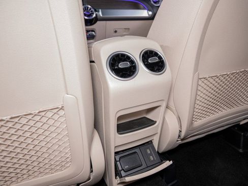 New 2025 Mercedes-Benz GLB 250 image 24