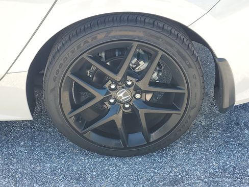 Certified 2025 Honda Civic Sport image 6