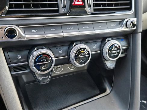 Certified 2023 Genesis G70 3.3T image 20