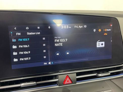 Certified 2025 Hyundai Elantra SEL image 7