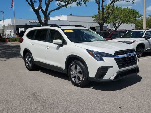 Used 2025 Subaru Ascent Premium image 7