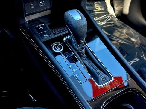 Certified 2023 Nissan Kicks SV image 26