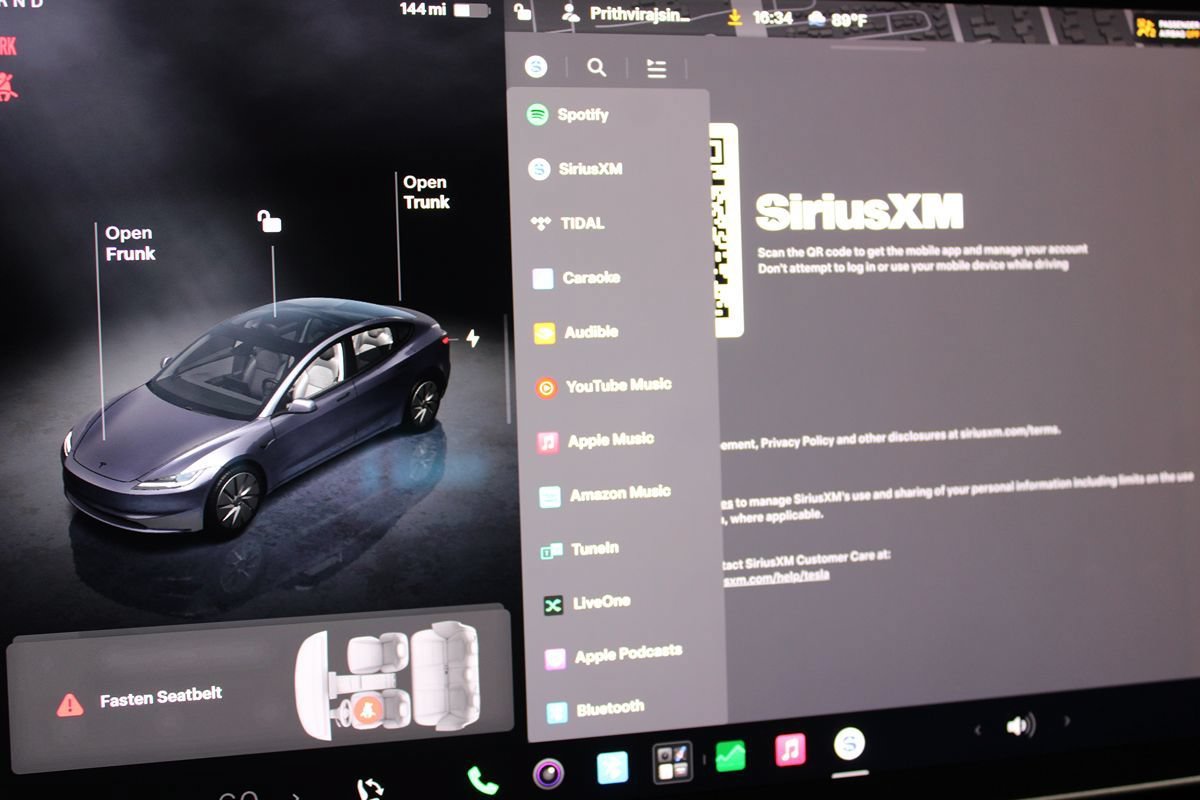 Used 2025 Tesla Model 3 Long Range RWD image 16