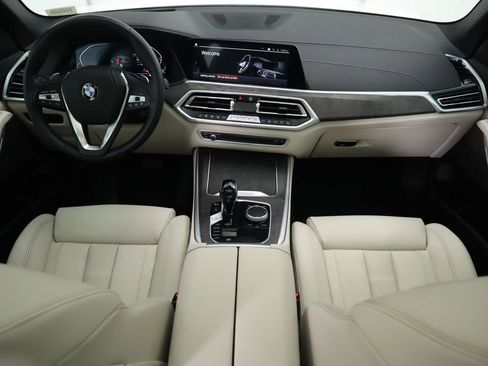 Certified 2022 BMW X5 sDrive40i w/ Premium Package image 13
