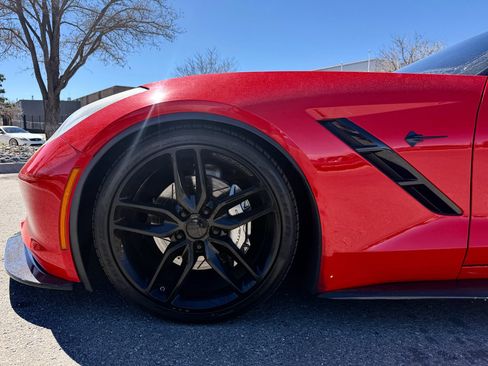 Used 2019 Chevrolet Corvette Stingray Coupe w/ Carbon Flash Badge Package RWD image 12
