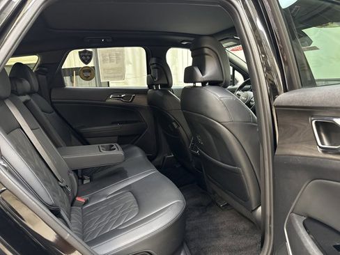 Certified 2023 Kia Sportage X-Line Prestige image 32