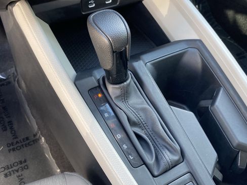 Used 2023 Honda Accord EX image 24