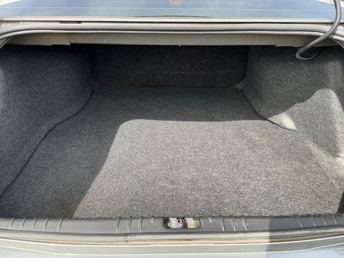 Used 2009 Chevrolet Impala LT FWD image 10