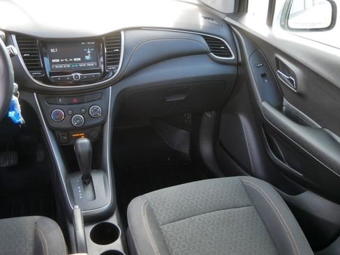 Used 2017 Chevrolet Trax LS image 11