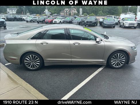 Used 2018 Lincoln MKZ Premiere AWD/4WD image 8