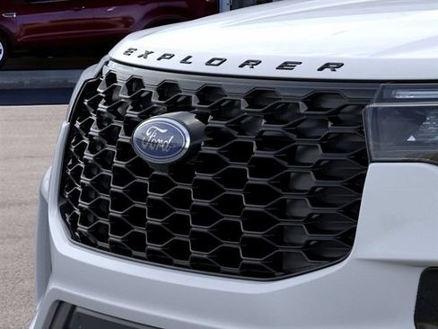 New 2026 Ford Explorer ST-Line w/ ST-Line Street Pack RWD image 17