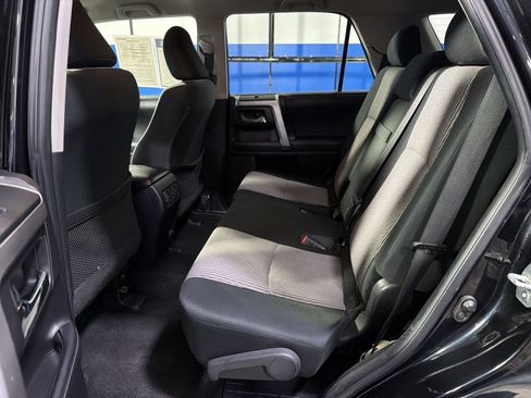 Used 2022 Toyota 4Runner SR5 AWD/4WD image 27