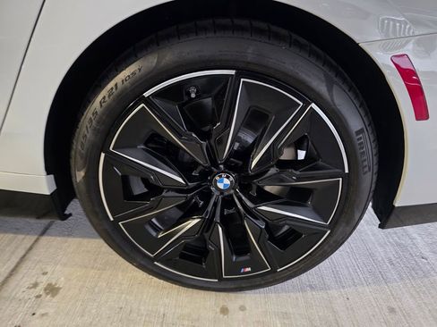 New 2026 BMW 760i xDrive AWD/4WD image 6