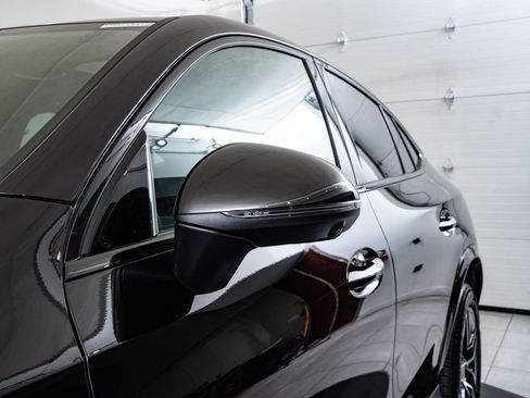 Used 2025 Mercedes-Benz GLC 300 4MATIC image 17