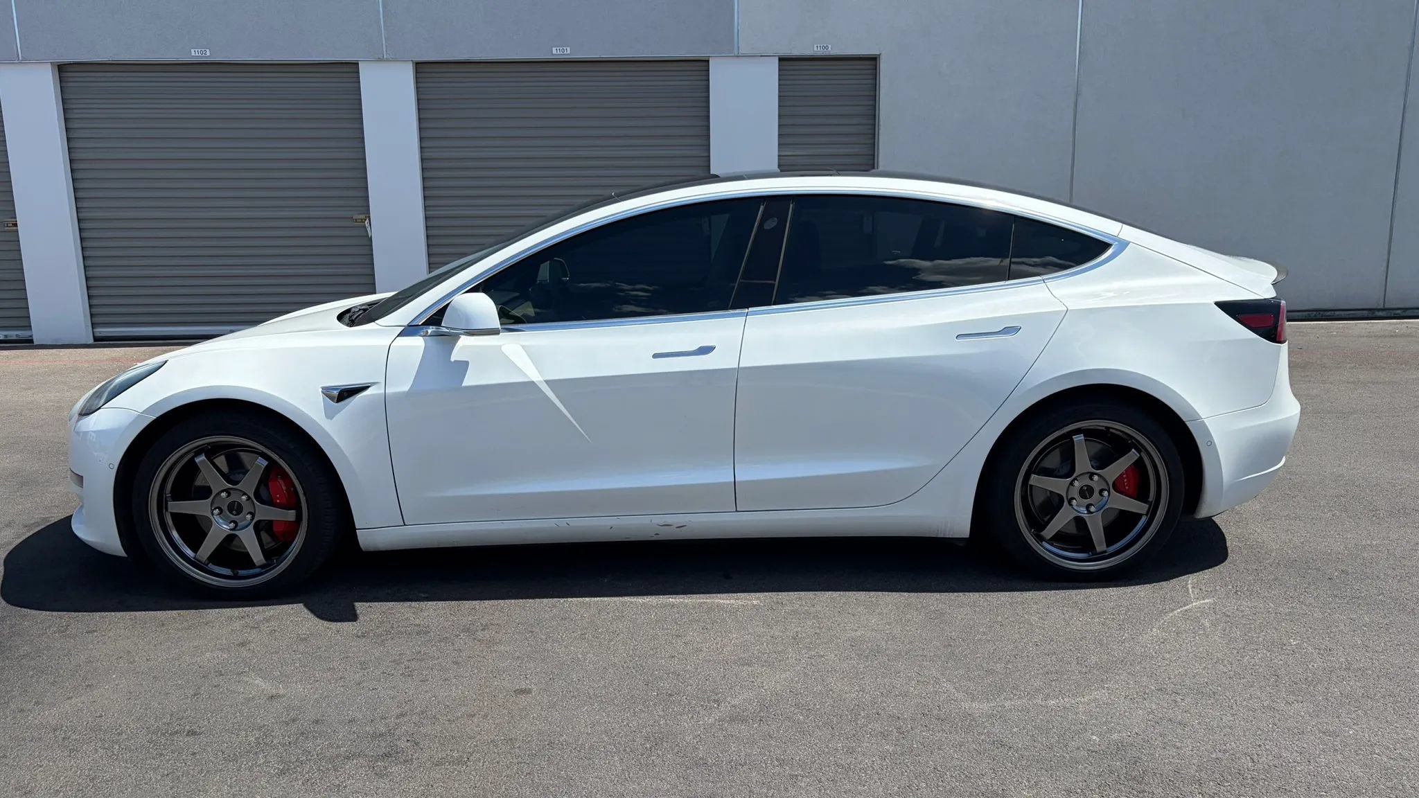Used 2020 Tesla Model 3 Performance AWD/4WD image 2