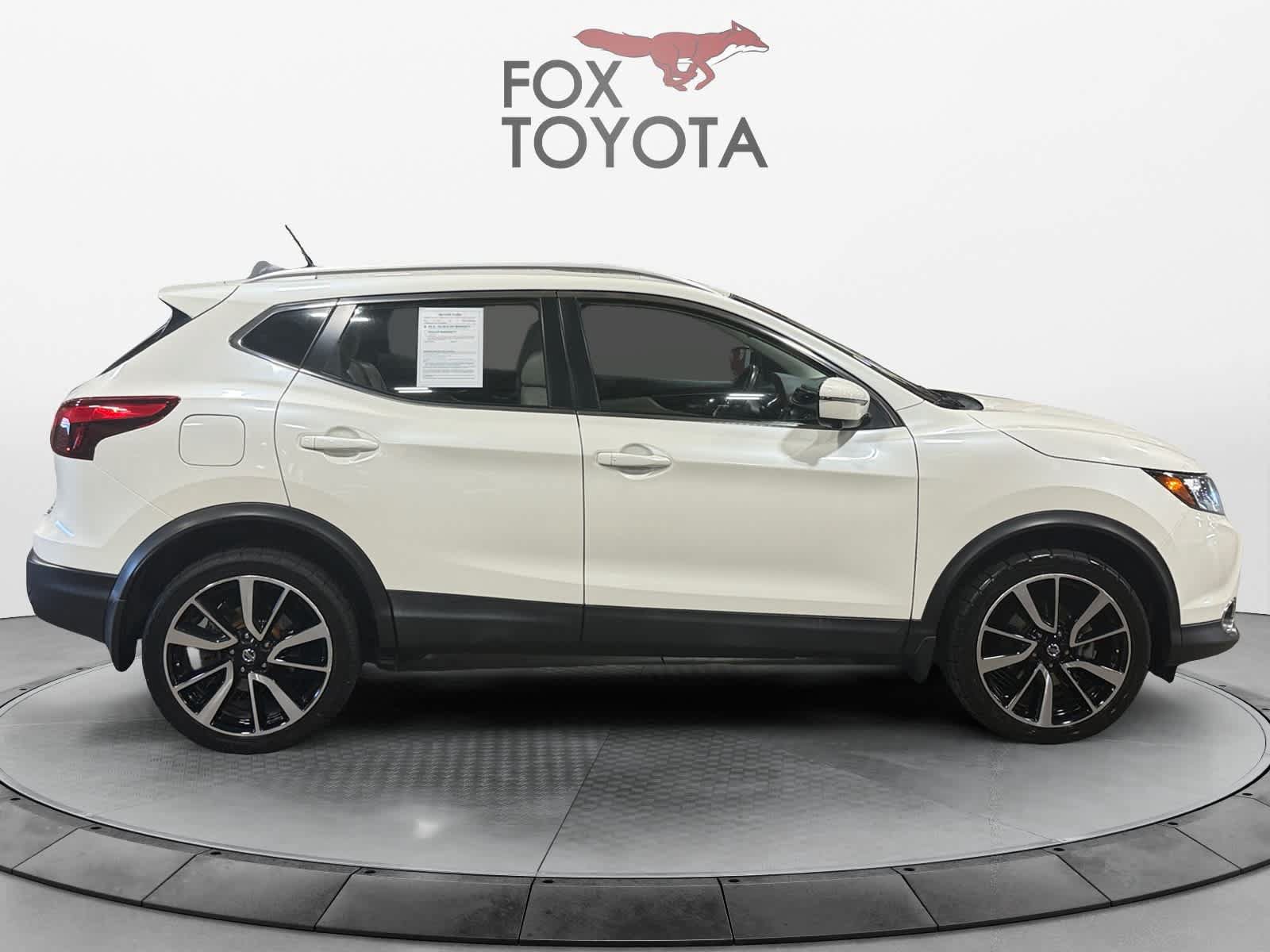 Used 2019 Nissan Rogue Sport SL w/ Premium Package FWD image 7