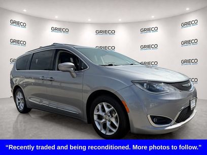 Used 2020 Chrysler Pacifica Touring-L w/ Tire & Wheel Group